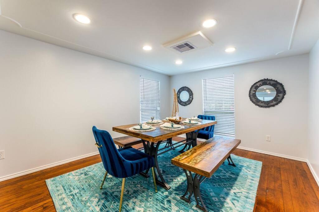 5/3 With A Heated Pool 2 Min From Beach, Updated Galveston Bagian luar foto