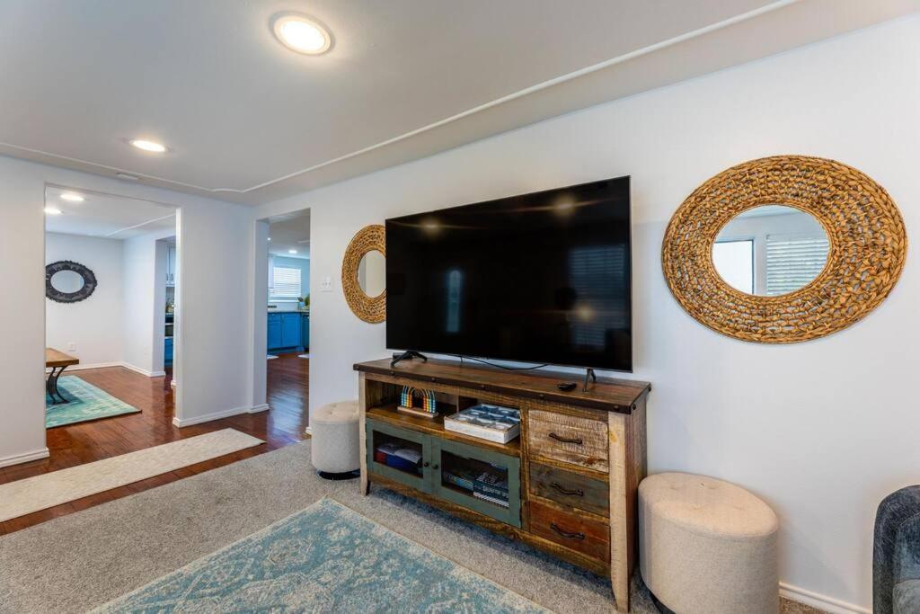 5/3 With A Heated Pool 2 Min From Beach, Updated Galveston Bagian luar foto