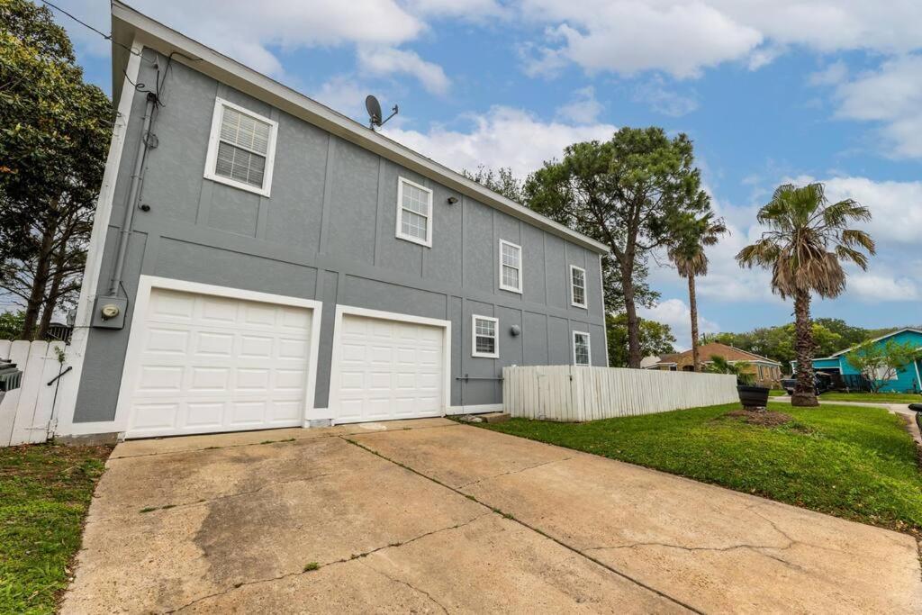 5/3 With A Heated Pool 2 Min From Beach, Updated Galveston Bagian luar foto