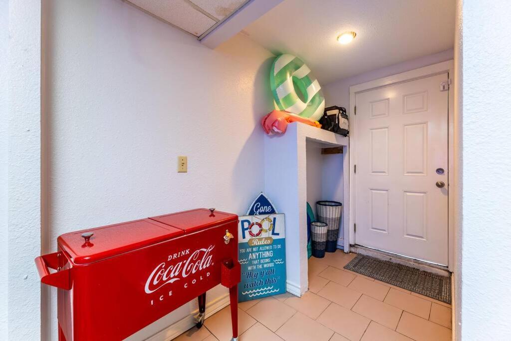 5/3 With A Heated Pool 2 Min From Beach, Updated Galveston Bagian luar foto