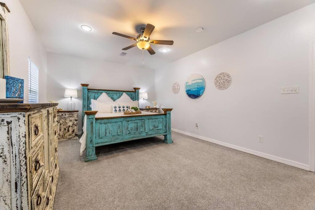 5/3 With A Heated Pool 2 Min From Beach, Updated Galveston Bagian luar foto