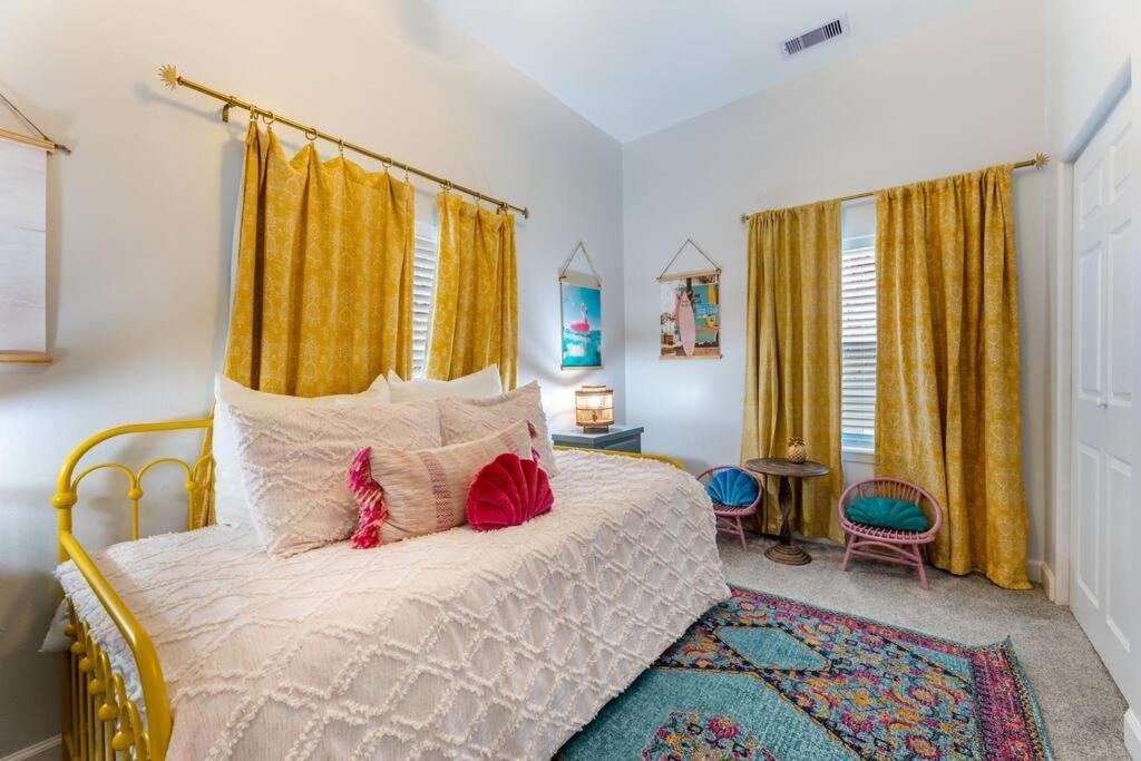 5/3 With A Heated Pool 2 Min From Beach, Updated Galveston Bagian luar foto