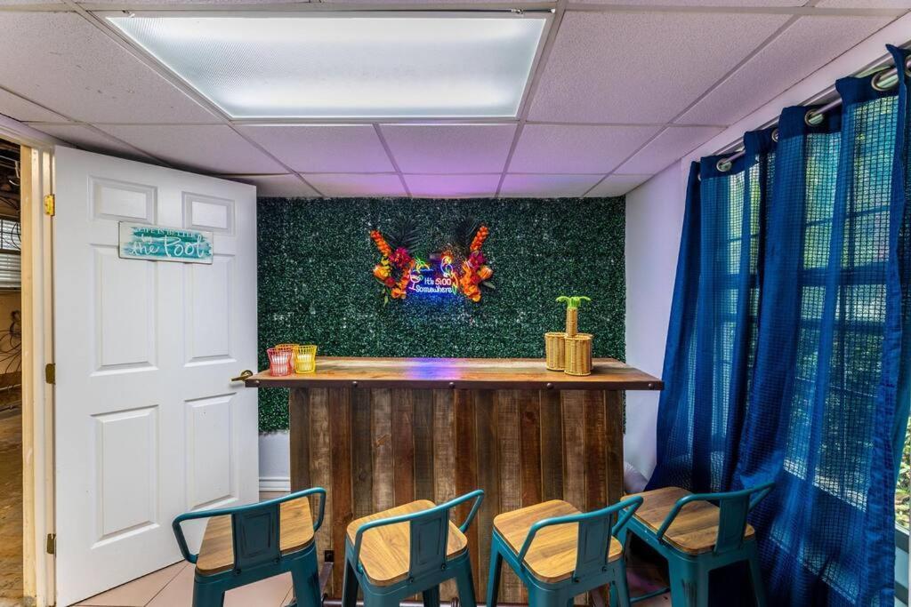 5/3 With A Heated Pool 2 Min From Beach, Updated Galveston Bagian luar foto