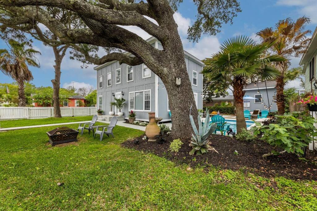 5/3 With A Heated Pool 2 Min From Beach, Updated Galveston Bagian luar foto